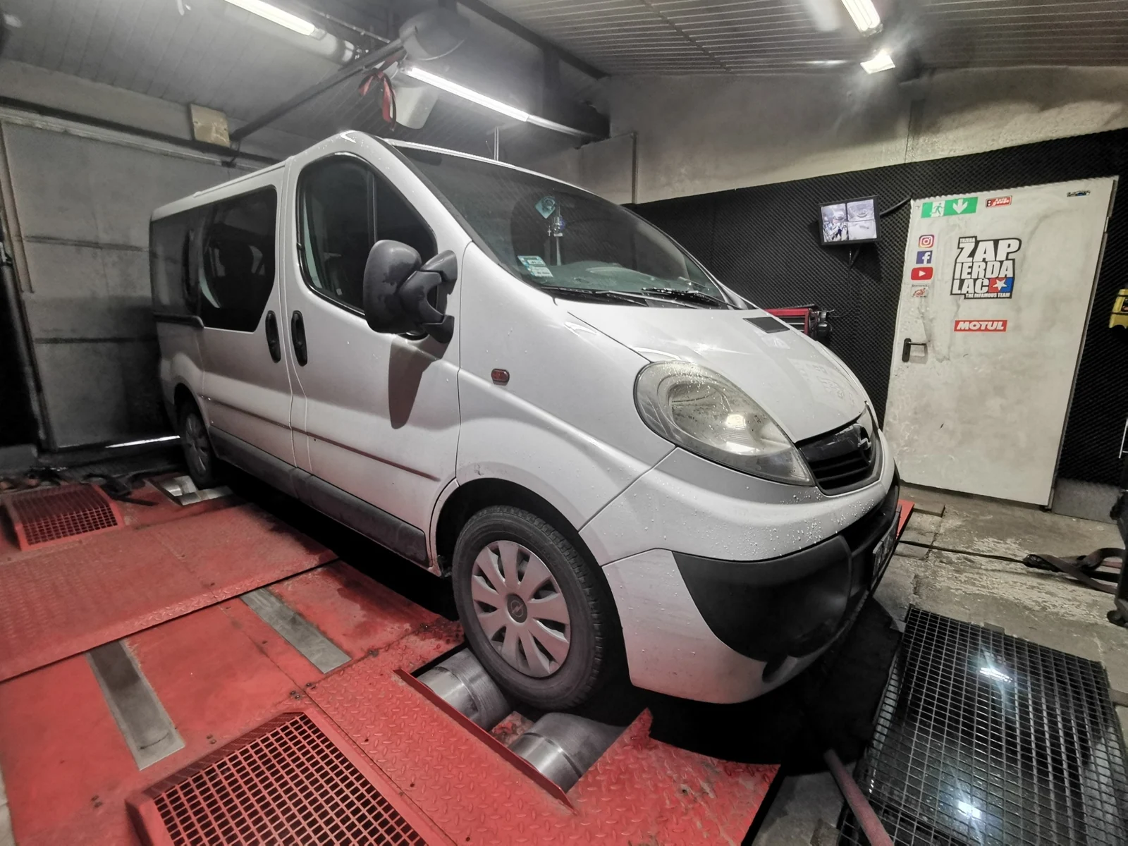 Opel Vivaro A (FL) 2.0 CDTI 66kW 90 KM z 2010 — realizacja EMsetup