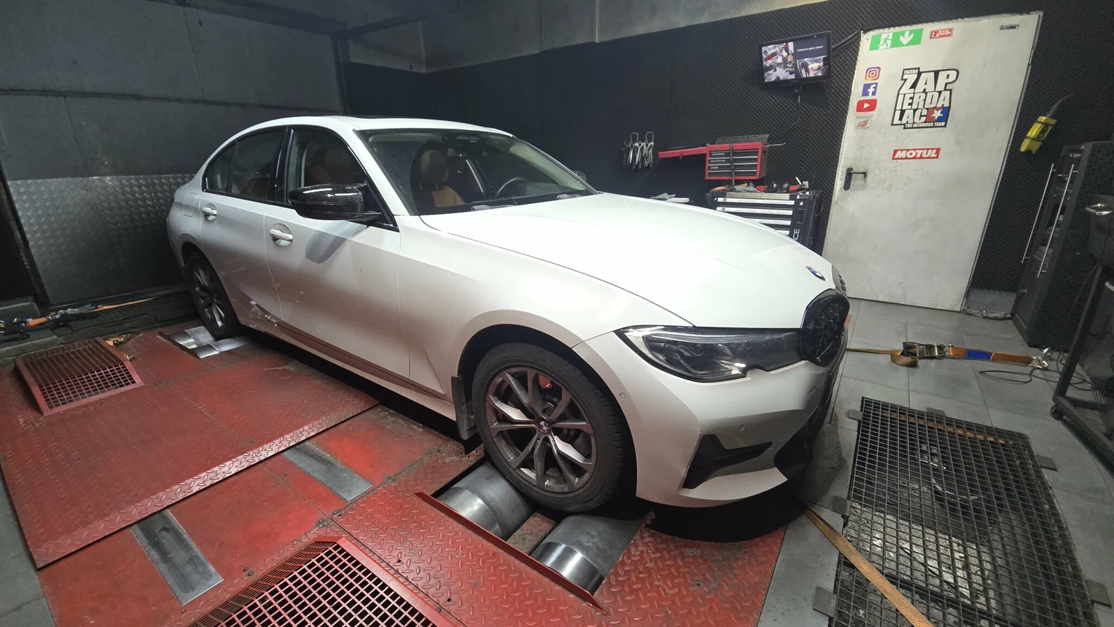 BMW 3 G20 330i 2.0 258KM 190kW z 2020 — realizacja EMsetup