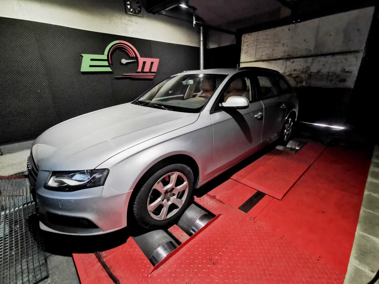 Audi A4 B8 2.0 TDI CR 143 KM 105 kW 2008 — archiwalna realizacja EMsetup