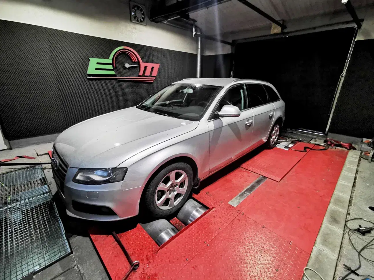 Audi A4 B8 2.0 TDI CR 170 KM 125 kW 2009 — archiwalna realizacja EMsetup
