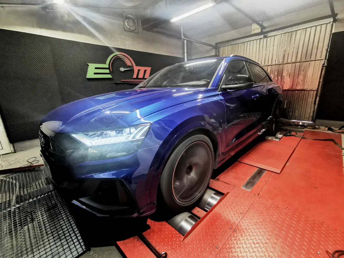 Audi SQ8 4.0 TDI V8 435 KM 320 kW 2020 — zdjęcie samochodu 2, EMsetup