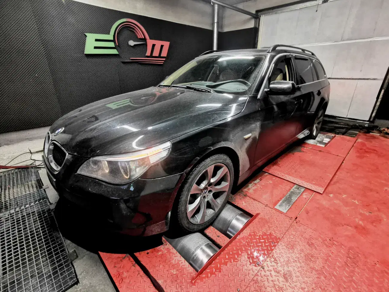 BMW 5 E61 535d 272 KM 200 kW 2005 — archiwalna realizacja EMsetup