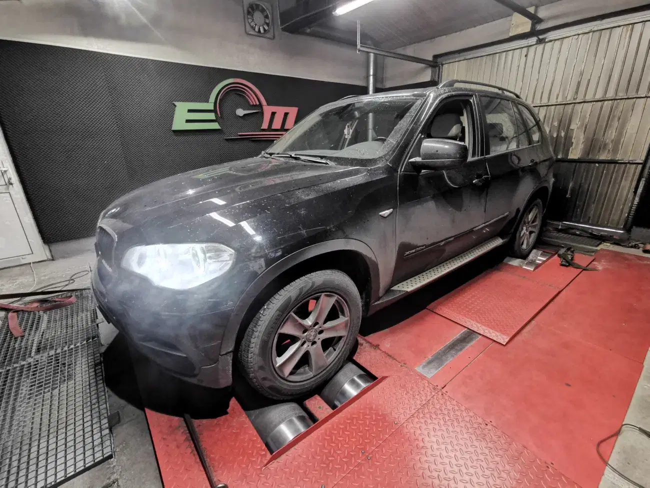 BMW X5 E70 xDrive 30d 245 KM 180 kW 2013 — archiwalna realizacja EMsetup