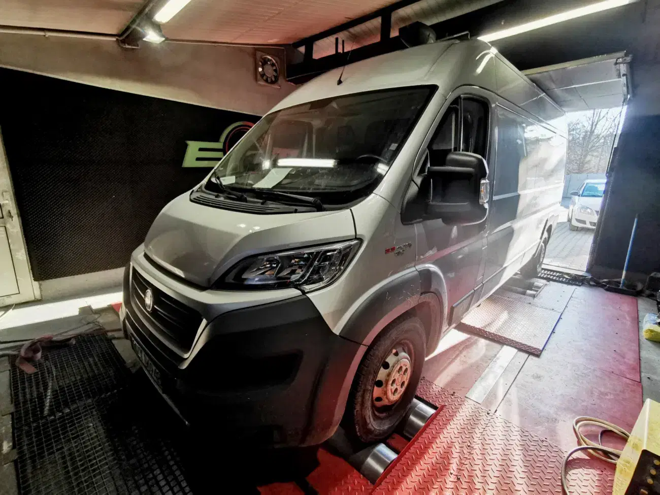 Fiat Ducato 250 130 Multijet 2.3 JTD 130 KM 96 kW 2017 — archiwalna realizacja EMsetup