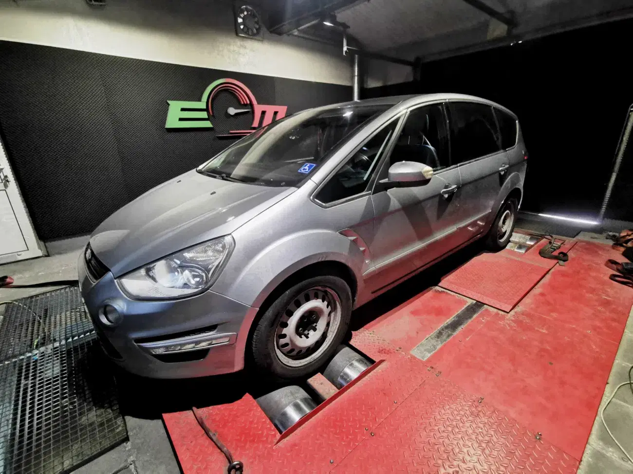 Ford S-Max I 2.0 TDCi 140 KM 103 kW 2010 — archiwalna realizacja EMsetup