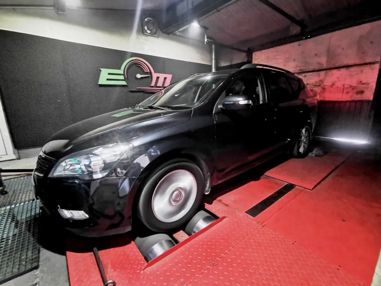 Kia Ceed I 1.6 CRDi 115 KM 85 kW 2009 — archiwalna realizacja EMsetup
