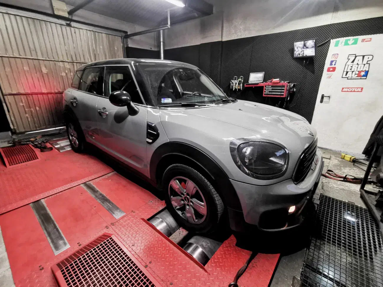 Mini Countryman F60 Cooper 1.5 Twin Turbo 136 KM 100 kW 2019 — archiwalna realizacja EMsetup
