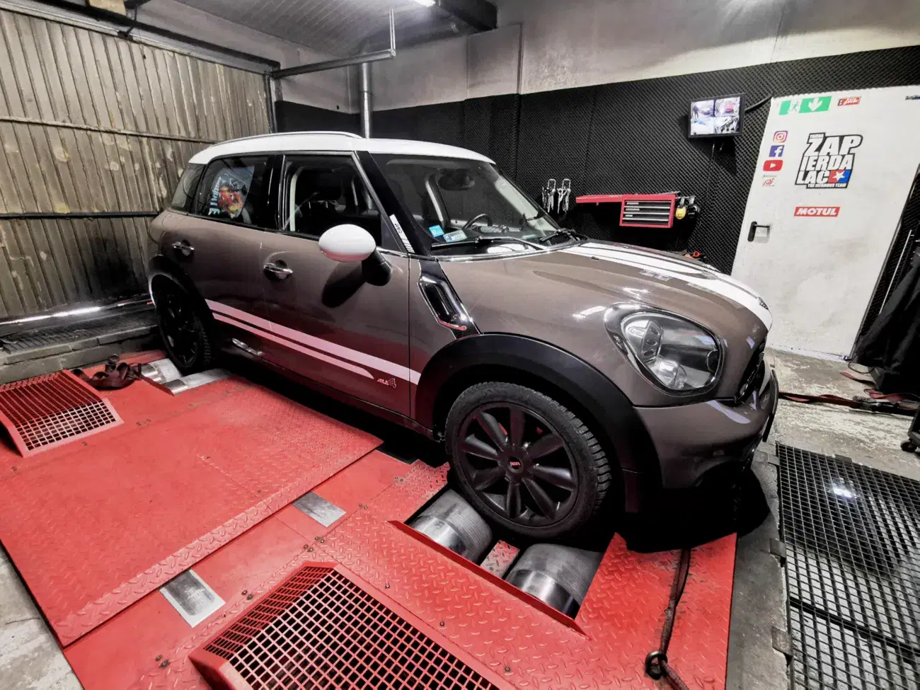Mini Countryman R60 Cooper S 1.6T 184 KM 153 kW 2012 — archiwalna realizacja EMsetup
