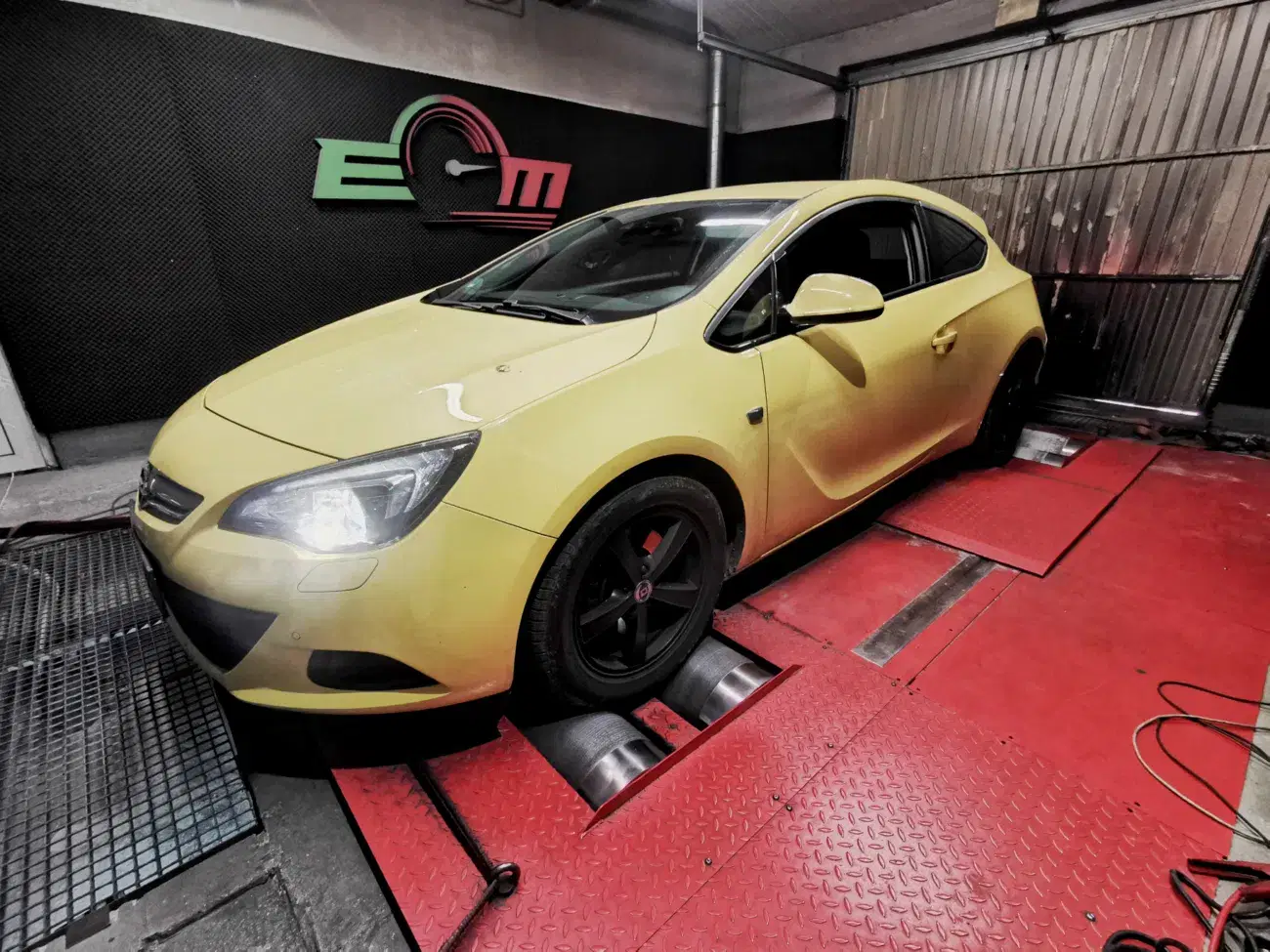 Opel Astra J 2.0 CDTi ecoFLEX 165 KM 121 kW 2012 — archiwalna realizacja EMsetup