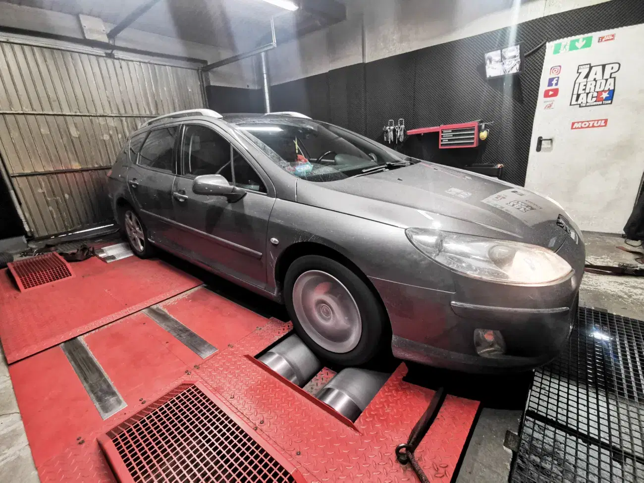 Peugeot 407 2.0 HDi 140 KM 103 kW 2009 — archiwalna realizacja EMsetup