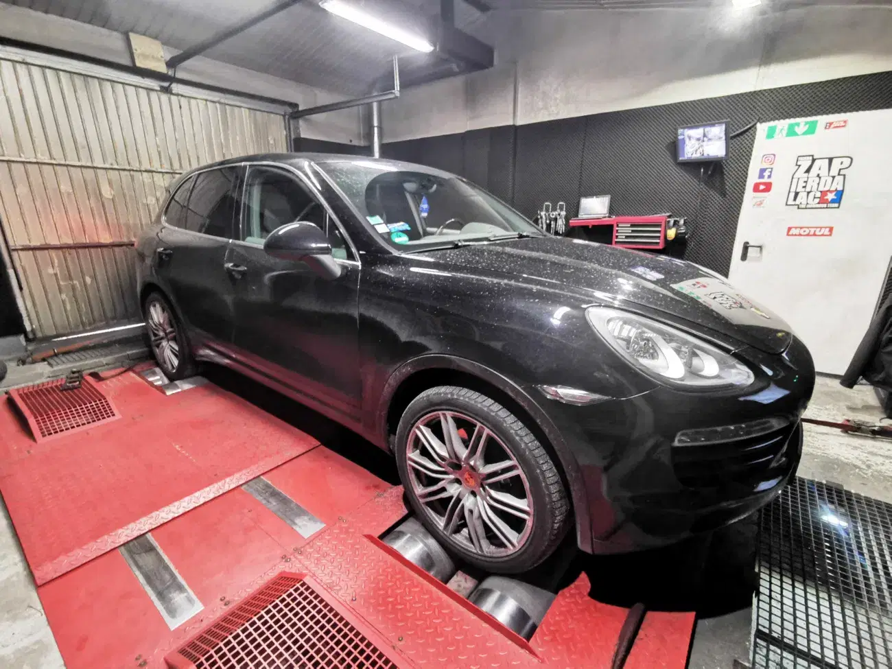 Porsche Cayenne 92A Diesel 3.0 245 KM 180 kW 2013 — archiwalna realizacja EMsetup