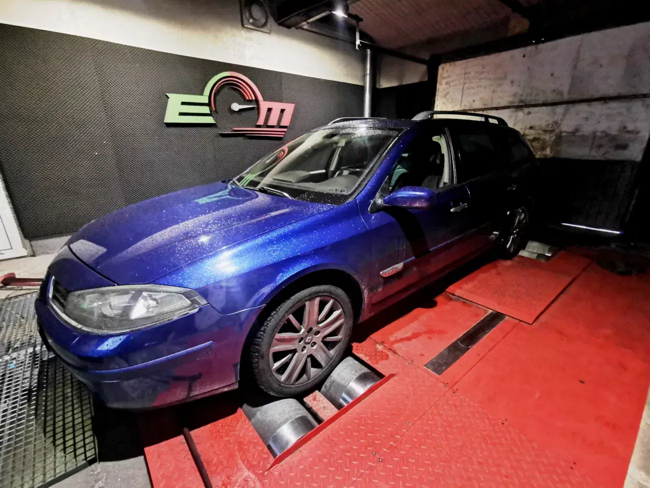 Renault Laguna II 2.0 Turbo GT 204 KM 150 kW 2006 — archiwalna realizacja EMsetup