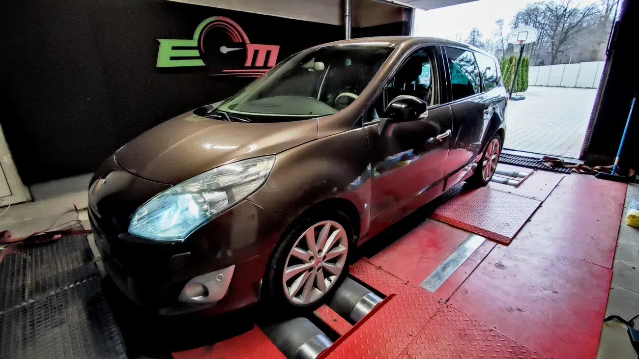 Renault Scenic III 2.0 dCi 150 KM 110 kW 2011 — archiwalna realizacja EMsetup