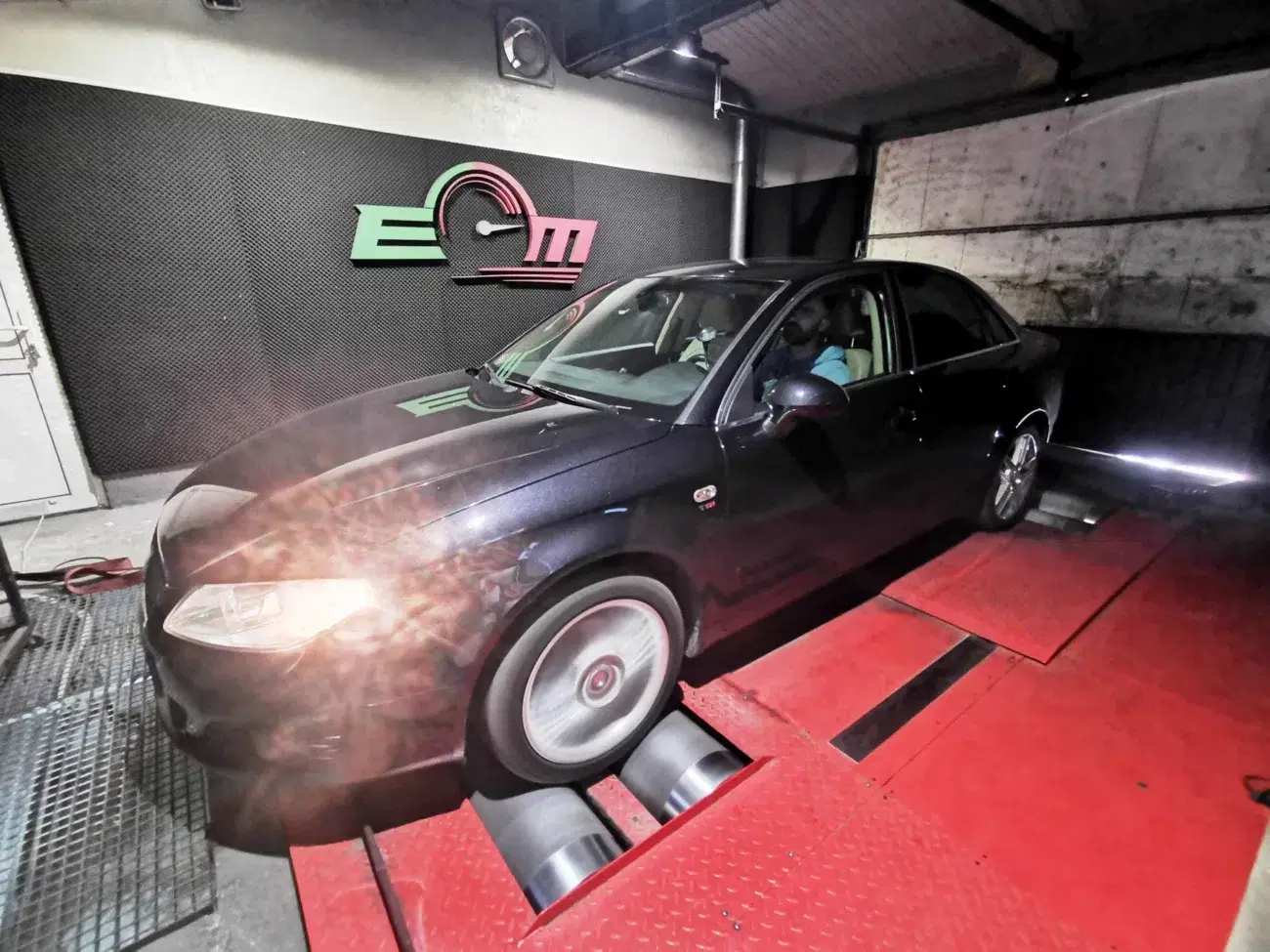 Seat Exeo 2.0 TDI CR 143 KM 105 kW 2011 — archiwalna realizacja EMsetup