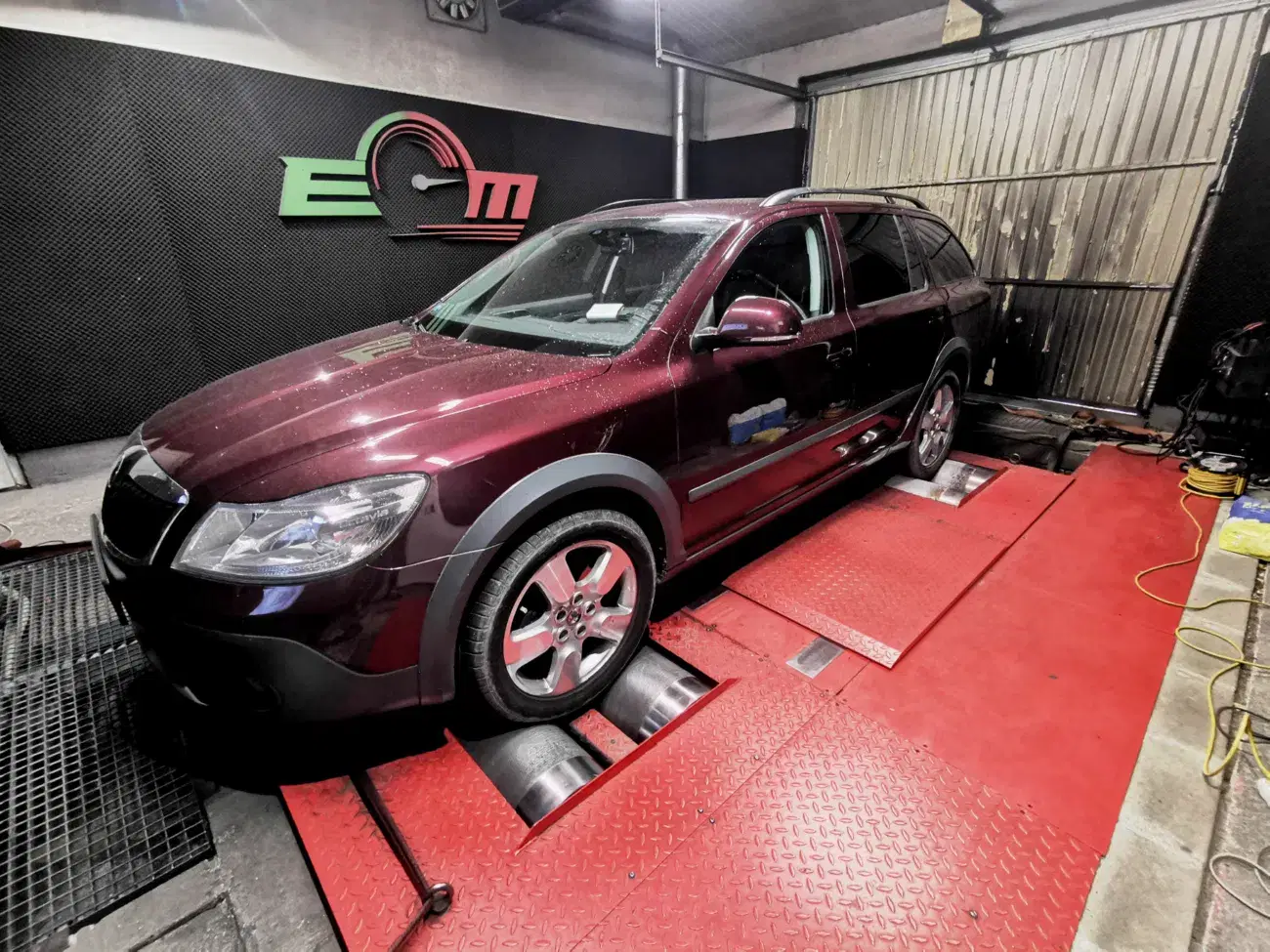 Skoda Octavia II 2.0 TDI CR 140 KM 103 kW 2012 — archiwalna realizacja EMsetup