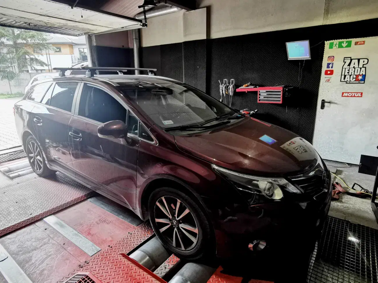 Toyota Avensis T27 2.0 D-4D 126 KM 93 kW 2013 — archiwalna realizacja EMsetup