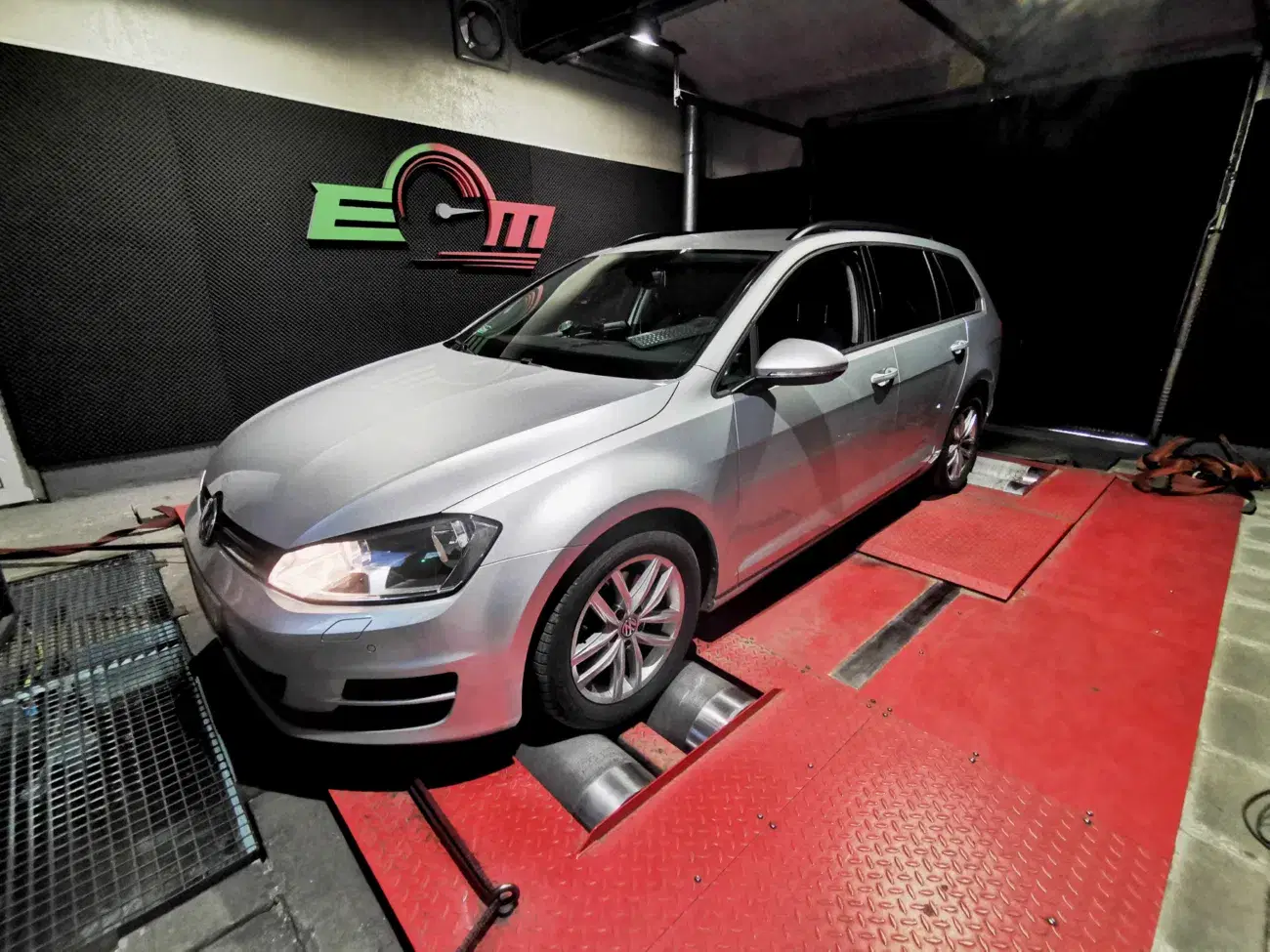 Volkswagen Golf VII 1.6 TDI 116 KM 85 kW 2015 — archiwalna realizacja EMsetup