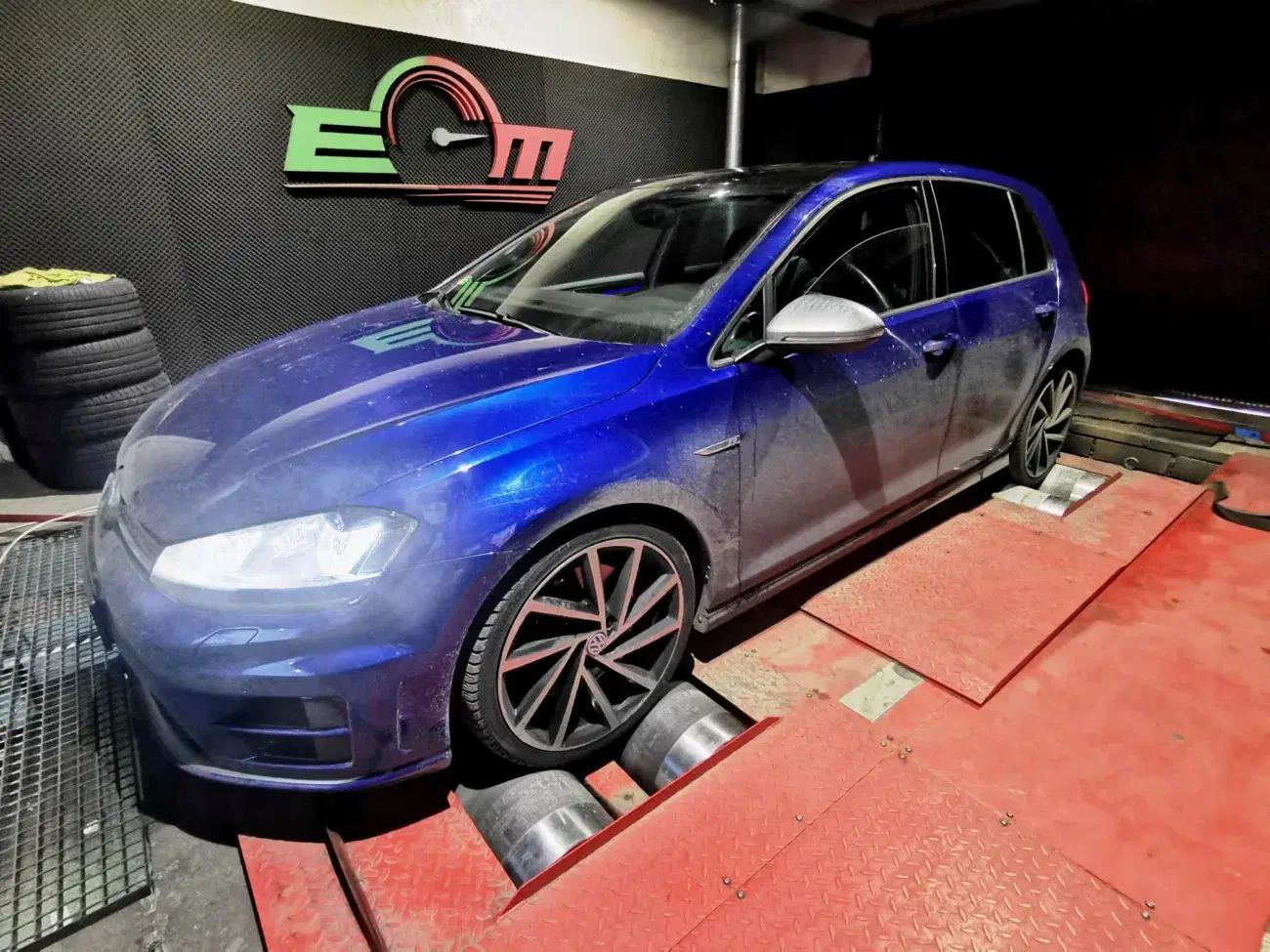 Volkswagen Golf VII R 2.0 TSI 300 KM 221 kW 2015 CHIP — archiwalna realizacja EMsetup