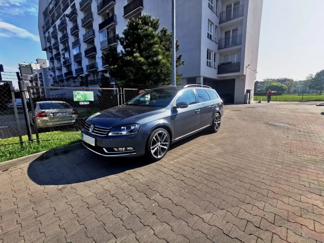 Volkswagen Passat B7 2.0 TDI CR 140 KM 103 kW 2011 — zdjęcie samochodu 2, EMsetup
