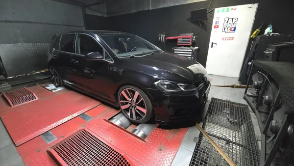 Volkswagen Golf VII R 2.0 TSI 300KM z 2016 roku — realizacja EMsetup