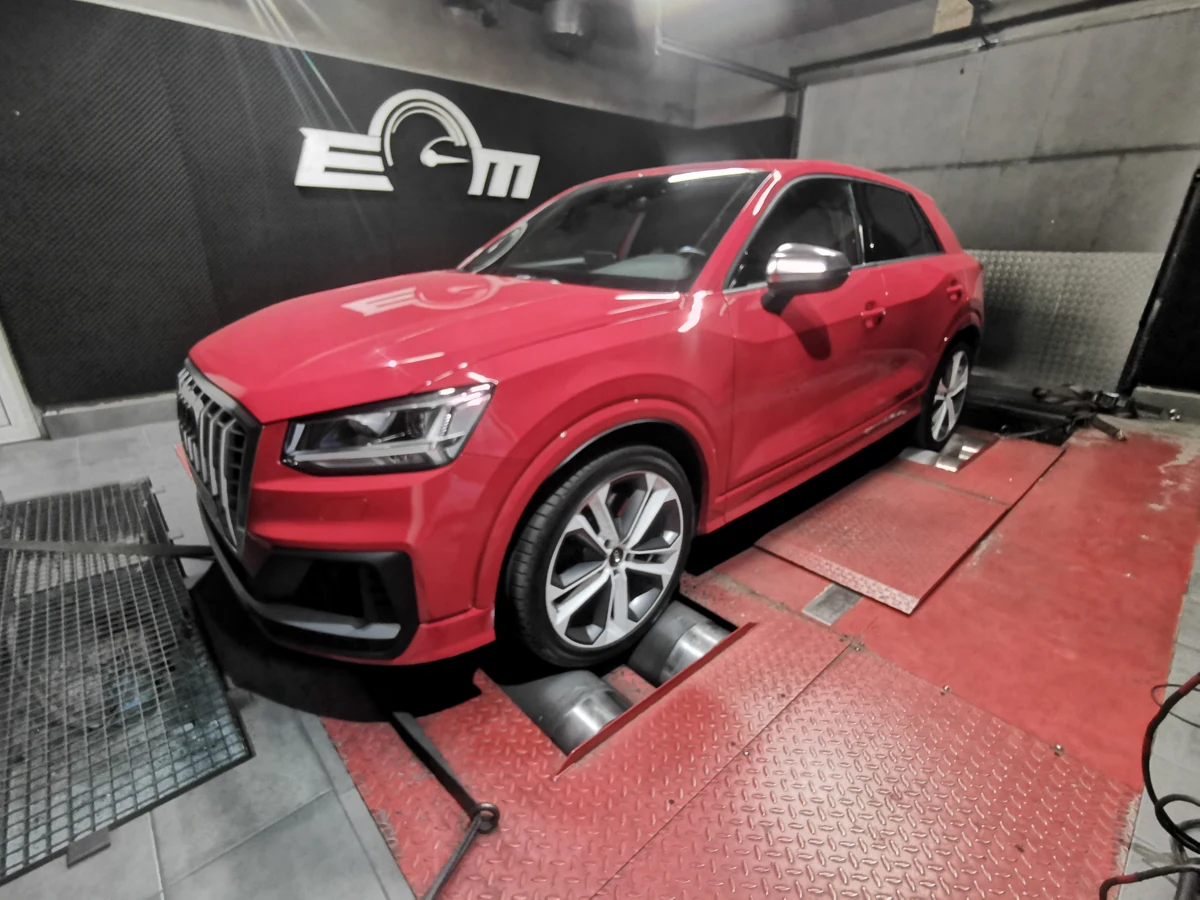 Audi SQ2 Rocznik 2018 2.0 TFSI 301KM z 2018 roku — realizacja EMsetup