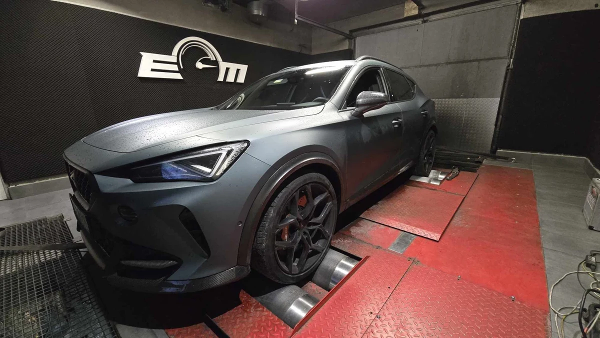 CUPRA Formentor Rocznik 2024 VZ5 2.5 TFSI 390KM z 2024 roku — realizacja EMsetup