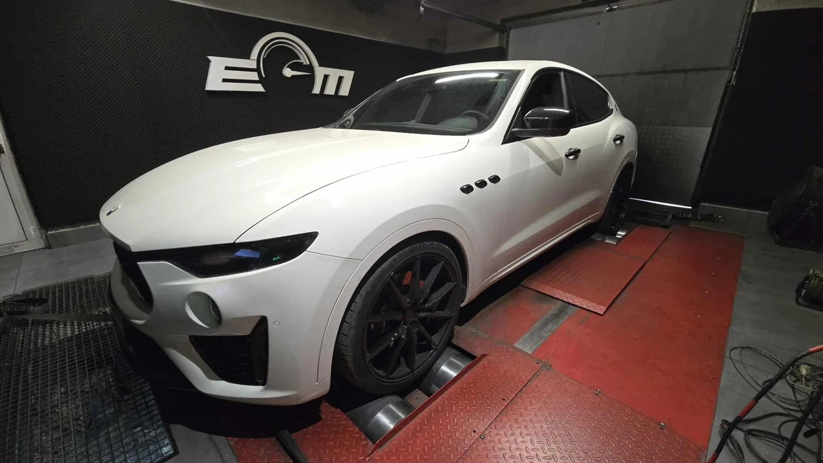 Maserati Levante Rocznik 2023 3.0 350KM z 2023 roku — realizacja EMsetup