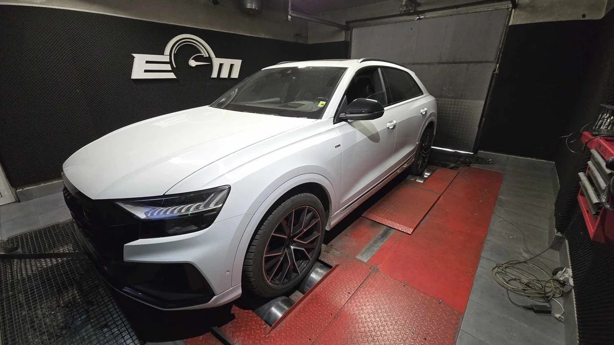 Audi Q8 50 TDI 3.0 286 KM (2021) — realizacja EMsetup