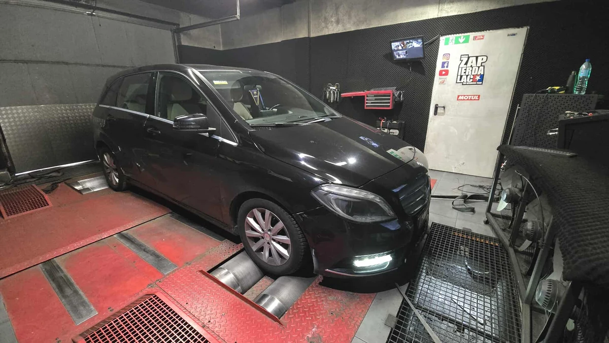 Mercedes-Benz Klasa B W246 180 1.8 CDI BlueEFFICIENCY 109 KM (2014) — realizacja EMsetup