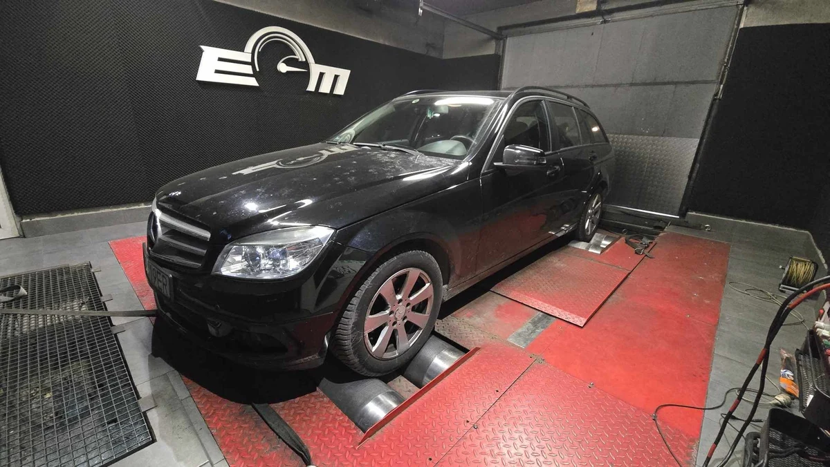 Mercedes-Benz Klasa C W204 200 CDI 2.1 136 KM (2010) — realizacja EMsetup