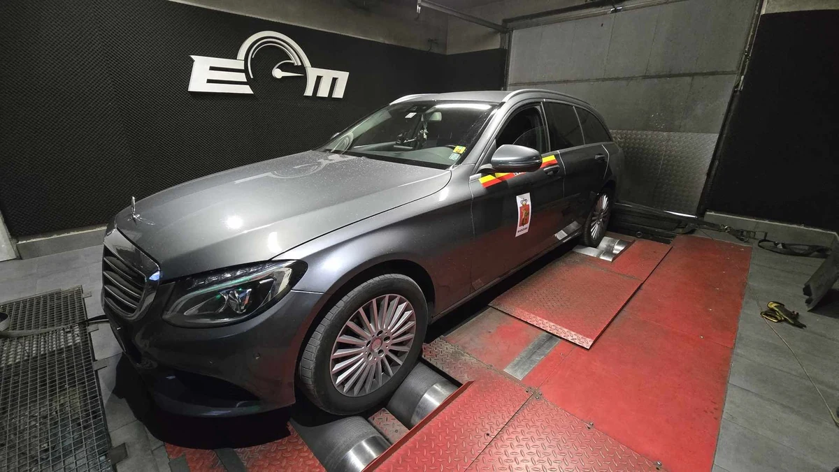 Mercedes-Benz Klasa C W205 220d 170 KM (2016) — realizacja EMsetup
