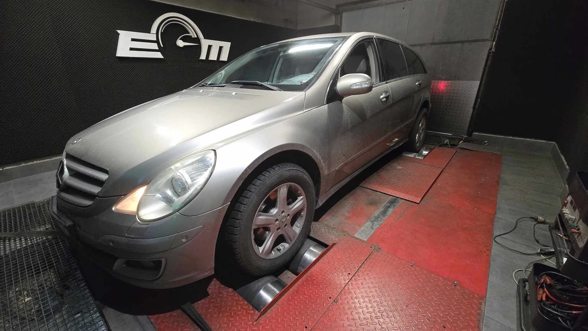 Mercedes-Benz Klasa R W251 320 3.0 CDI 224 KM (2009) — realizacja EMsetup