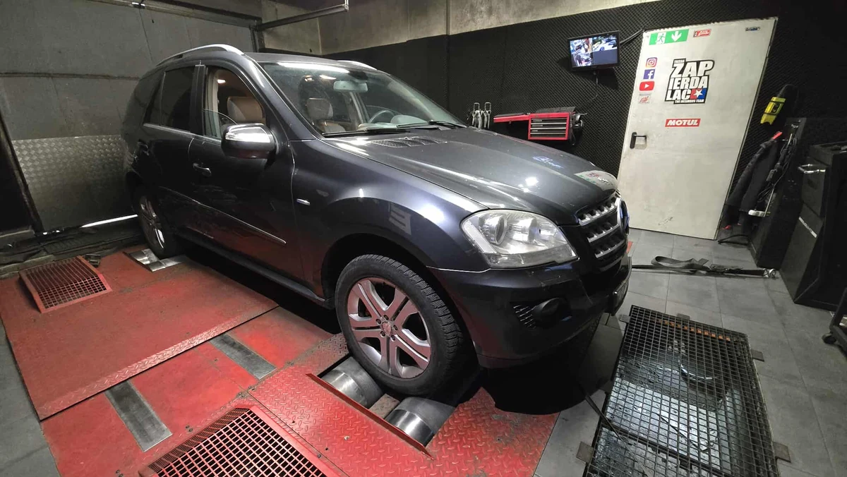 Mercedes-Benz ML W164 300 3.0 CDI 190 KM (2009) — realizacja EMsetup
