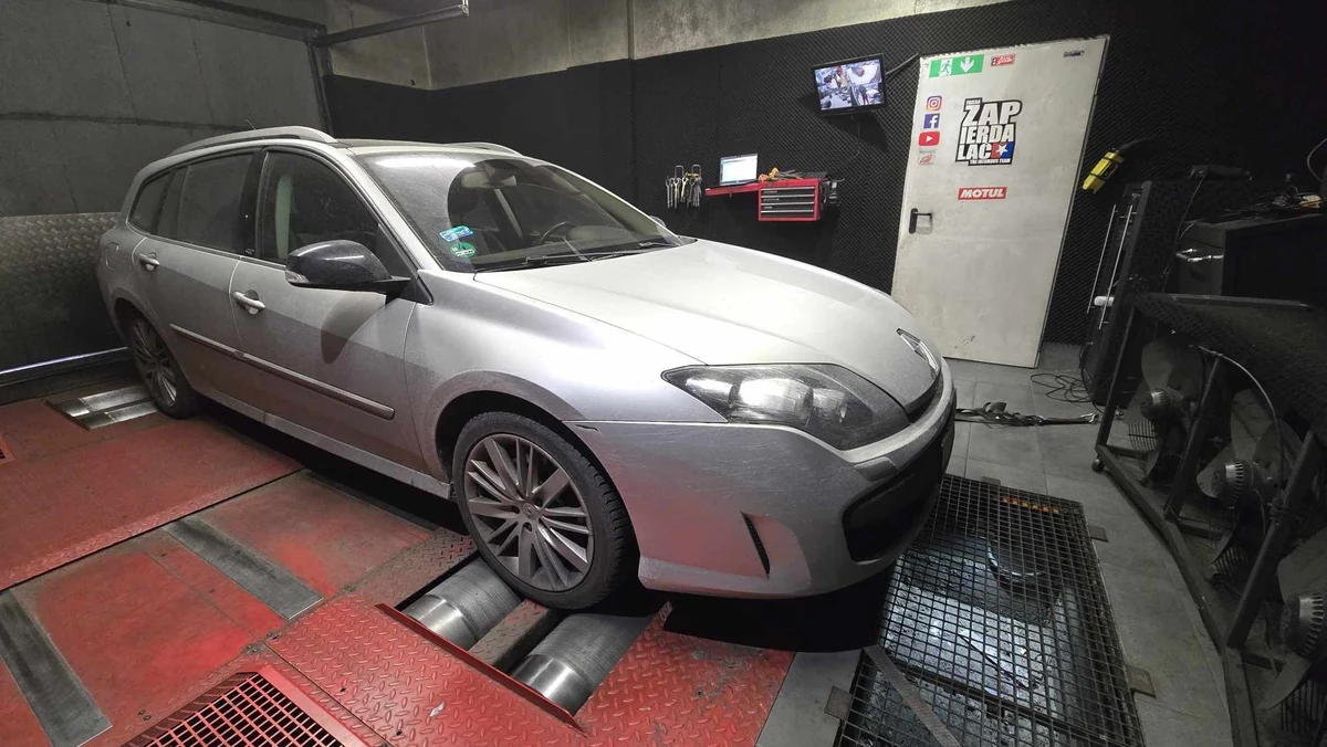 Renault Laguna III 2.0 Turbo GT 204 KM (2009) — realizacja EMsetup
