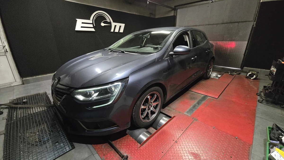 Renault Megane IV 1.5 Blue dCi 116 KM (2019) — realizacja EMsetup