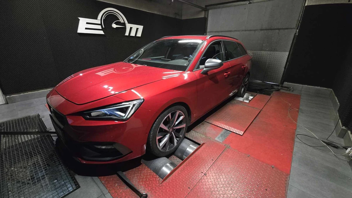 SEAT Leon IV 2.0 TDI 150 KM (2021) — realizacja EMsetup