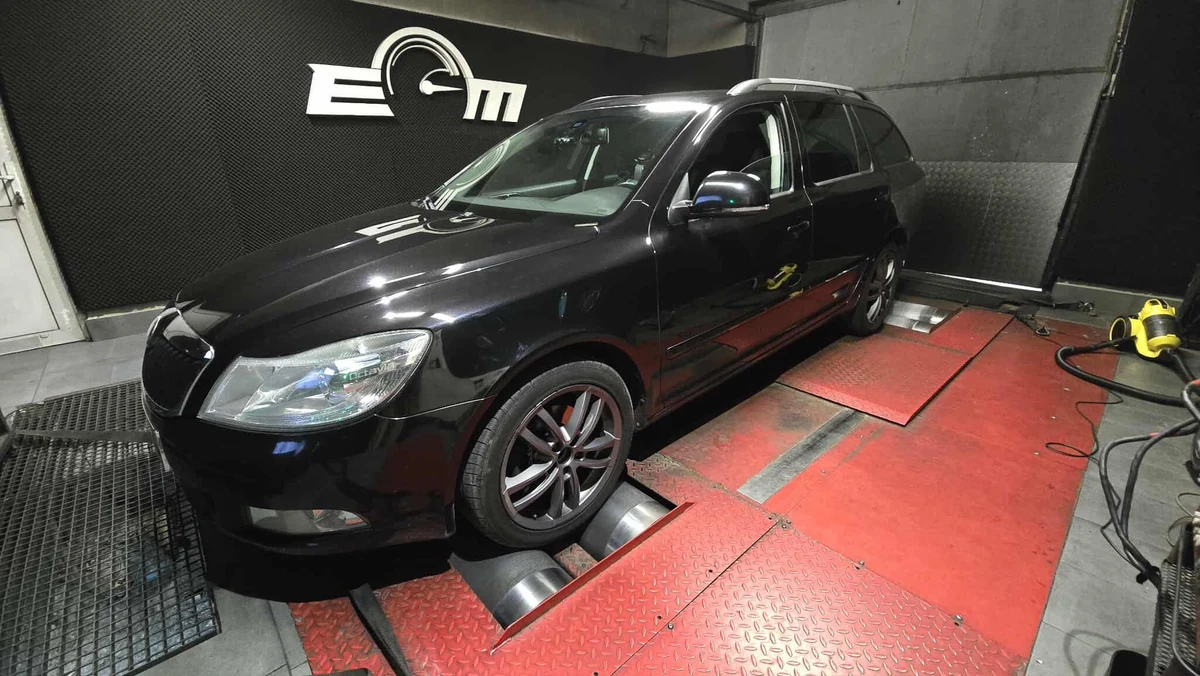 Škoda Octavia II (FL) 2.0 TDI 140 KM (2010) — realizacja EMsetup