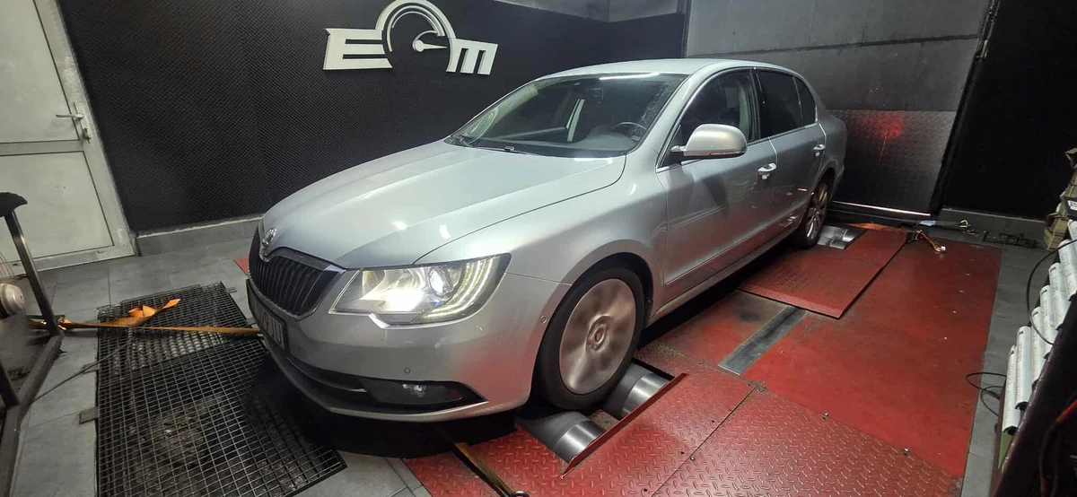 Škoda Superb II 2.0 TSI 200 KM (2014) — realizacja EMsetup