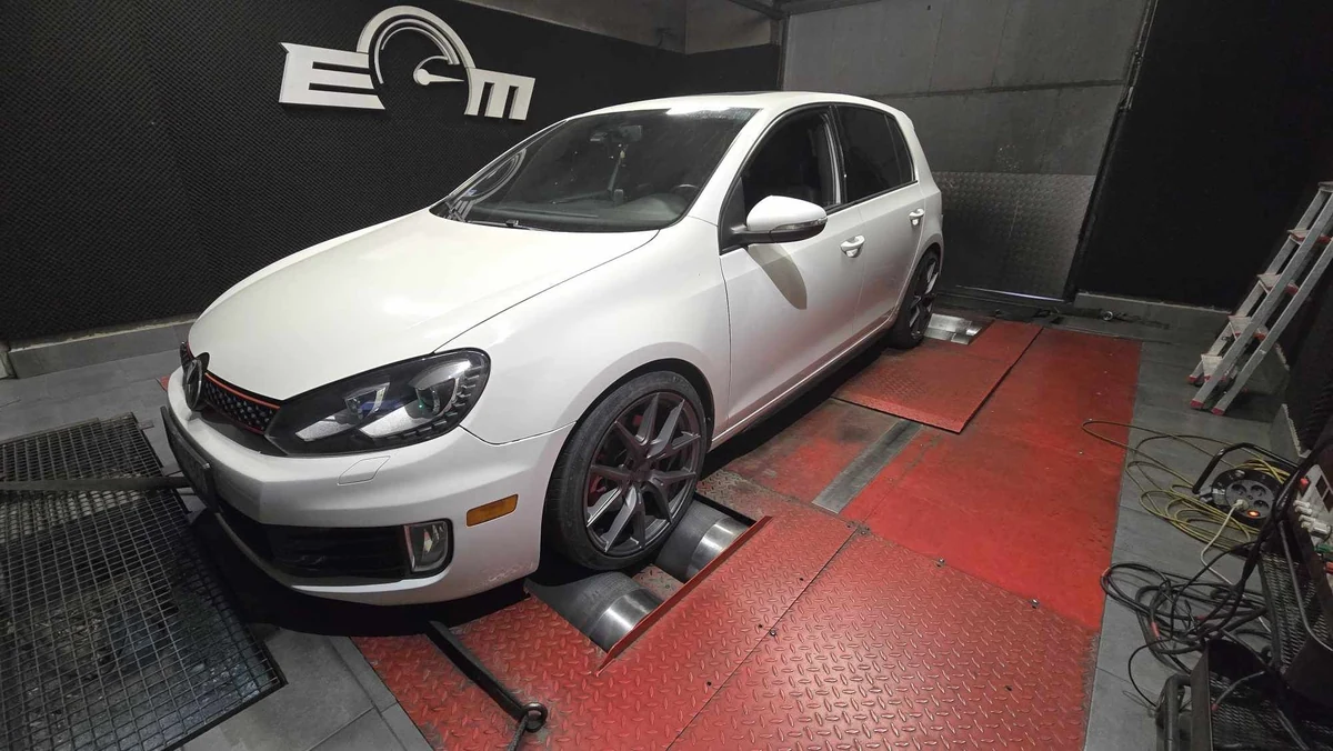 Volkswagen Golf VI 2.0 TSI 211 KM (2012) — realizacja EMsetup